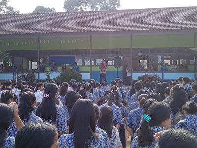 Pembukaan AKSI NYATA P5 (Kreatif dan Inovatif) Oleh Kepala Sekolah