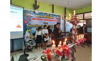 Rayakan Natal, Bersama Berdamai Dalam Keberagaman di SMPN 1 Mempawah Hulu